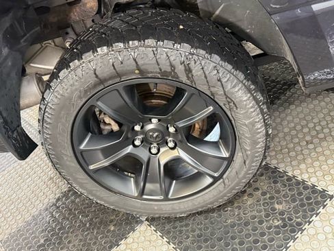 Used 2021 RAM 1500 Big Horn image 14