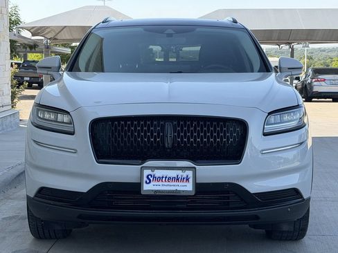 Used 2023 Lincoln Nautilus Reserve w/ Equipment Group 201A FWD image 7