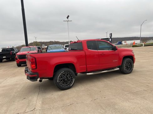 Used 2018 Chevrolet Colorado W/T w/ WT Convenience Package image 11