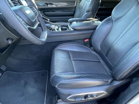 Used 2022 Jeep Wagoneer Series II image 21