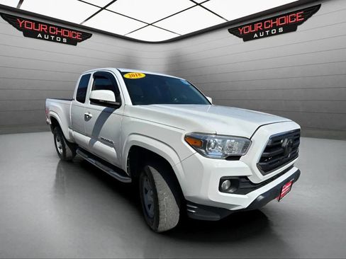 Used 2018 Toyota Tacoma SR5 image 7