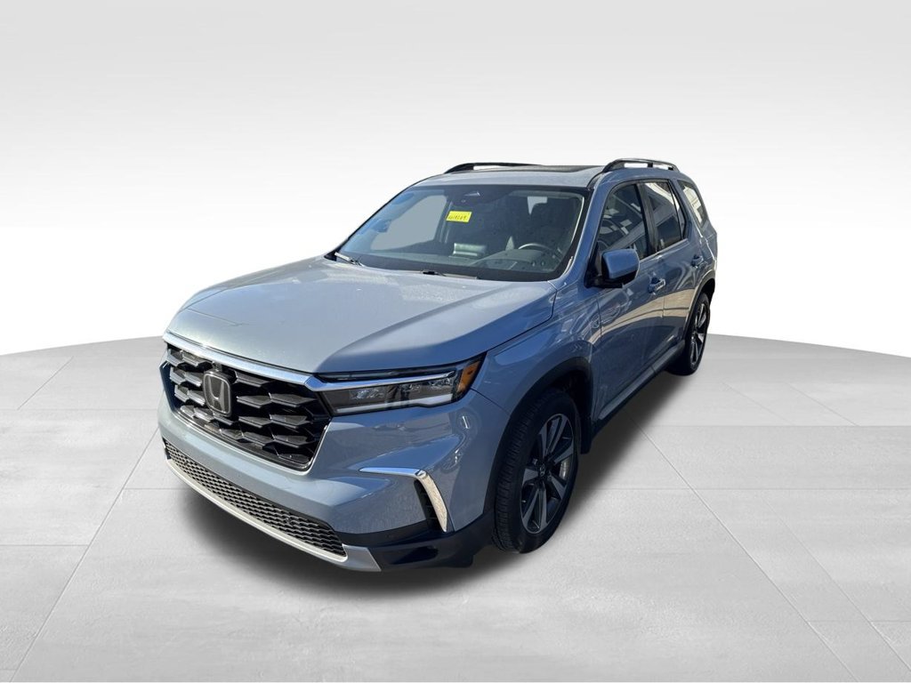 Used 2024 Honda Pilot Elite image 3