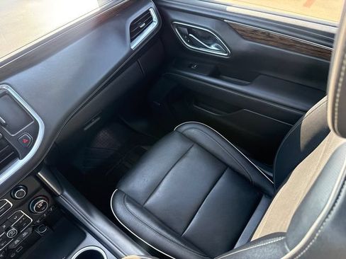 Used 2021 Chevrolet Tahoe Premier RWD image 15