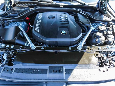 Used 2024 BMW 540i xDrive w/ Premium Package image 27