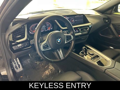 Used 2025 BMW Z4 sDrive30i RWD image 11