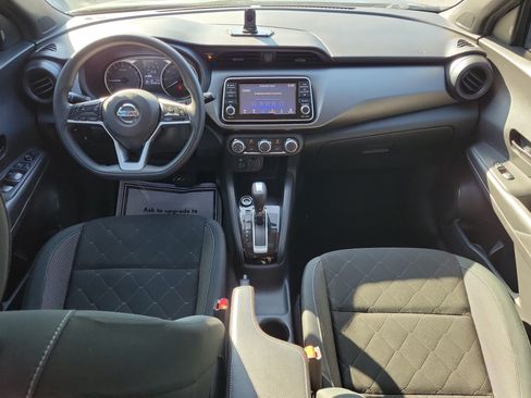Used 2020 Nissan Kicks S FWD image 13