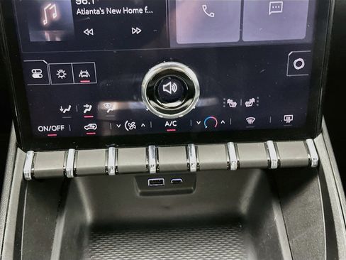 Used 2025 GMC Terrain Elevation AWD/4WD image 23