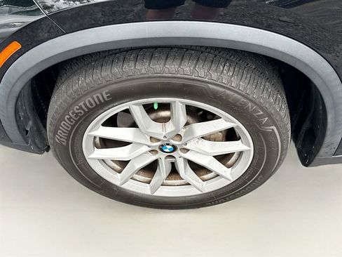 Used 2021 BMW X5 xDrive40i AWD/4WD image 26
