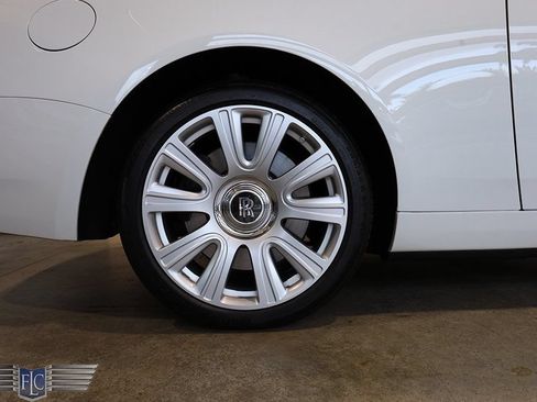 Used 2017 Rolls-Royce Dawn RWD image 43