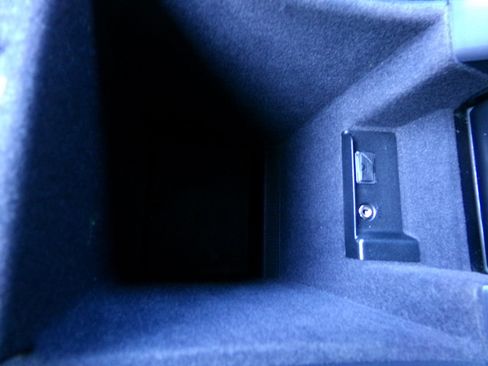 Used 2018 Volvo V60 T5 Cross Country w/ Convenience Package image 28