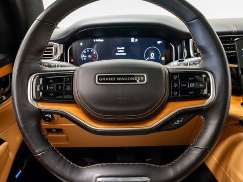 Used 2023 Jeep Grand Wagoneer Series III AWD/4WD image 21