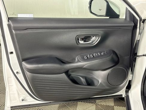 Used 2026 Honda HR-V LX image 10