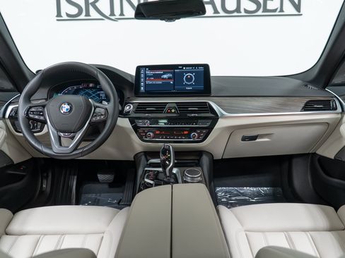 Used 2022 BMW 540i xDrive w/ Premium Package AWD/4WD image 15