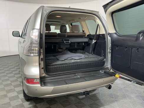 Used 2022 Lexus GX 460 Premium image 32