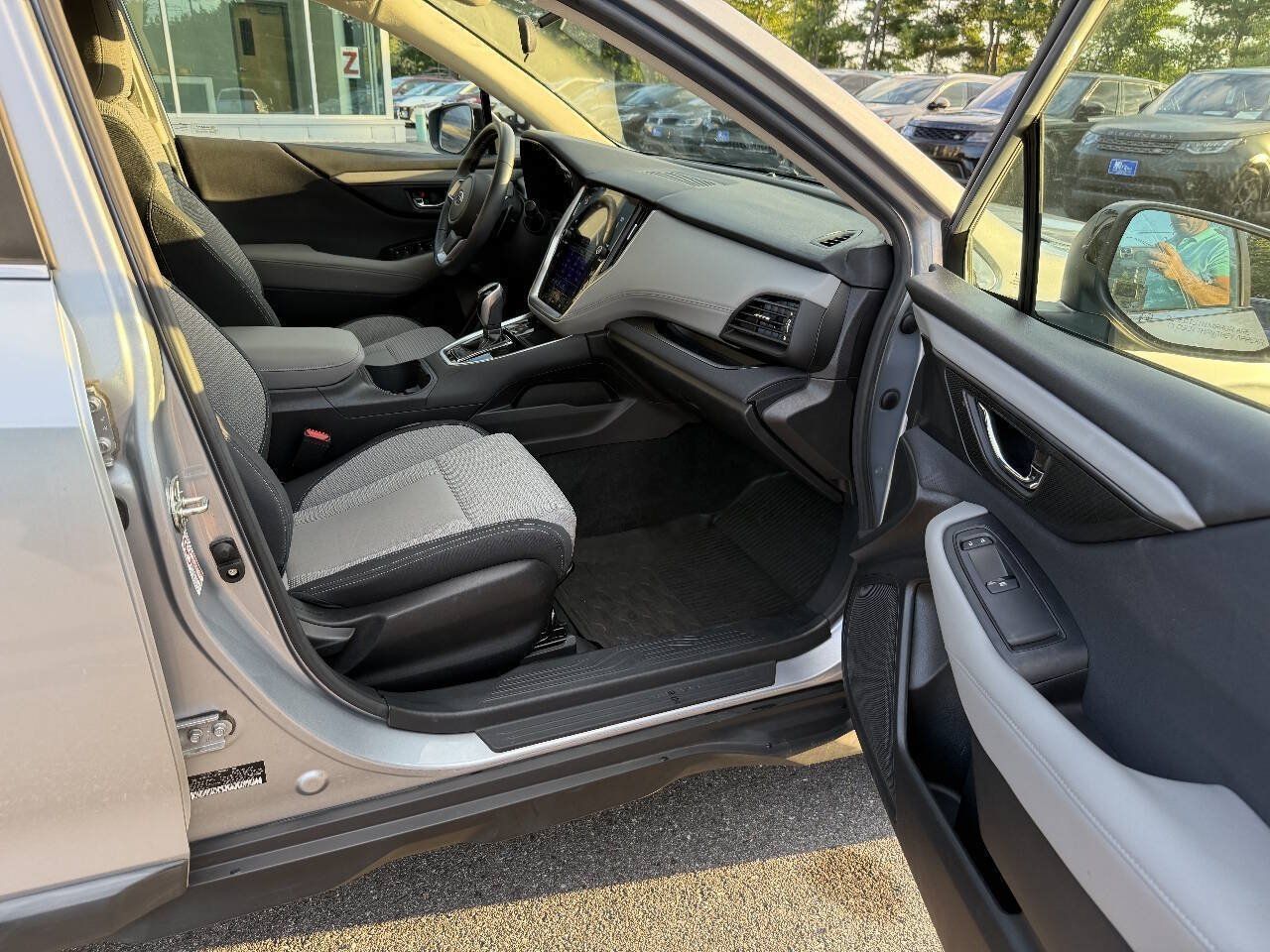 Used 2020 Subaru Outback Premium AWD/4WD image 12