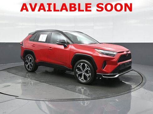 Used 2025 Toyota RAV4 XSE image 1