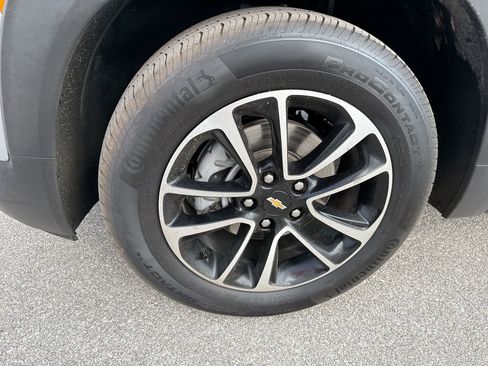 Used 2025 Chevrolet TrailBlazer LT image 18