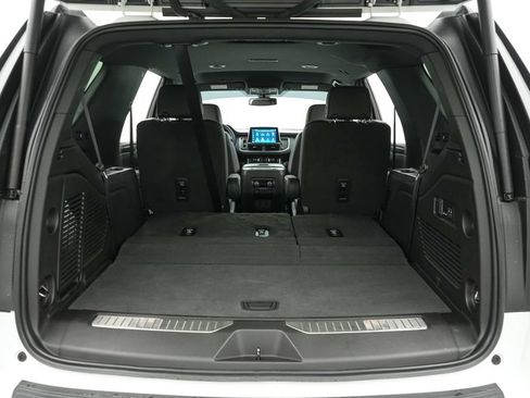 Used 2022 Chevrolet Tahoe RST w/ Luxury Package AWD/4WD image 23