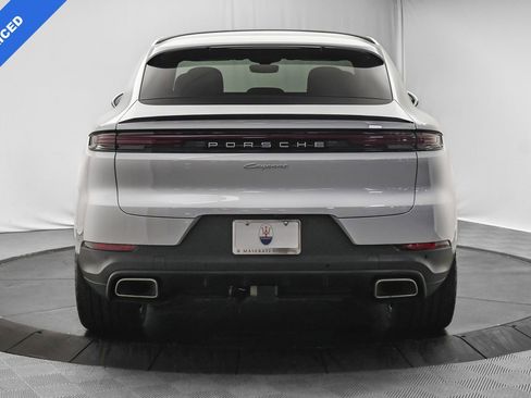 Used 2024 Porsche Cayenne Coupe image 6