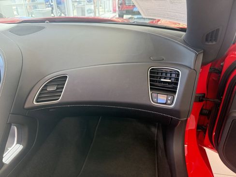 Used 2019 Chevrolet Corvette Stingray Convertible Z51 2LT image 37