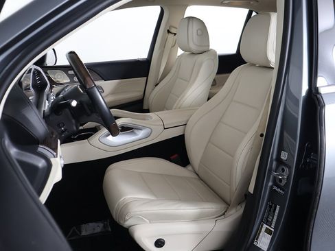 Used 2023 Mercedes-Benz GLE 450 4MATIC w/ AMG Line Exterior image 33