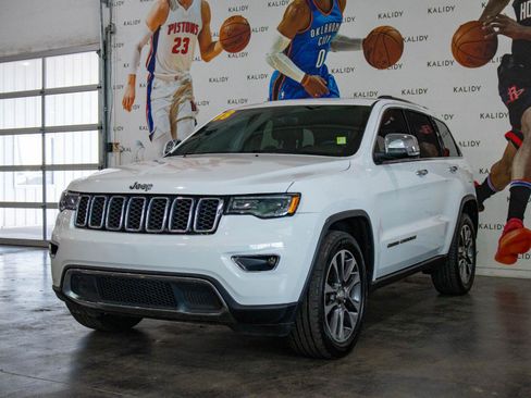Used 2018 Jeep Grand Cherokee Limited w/ Luxury Group II RWD image 22