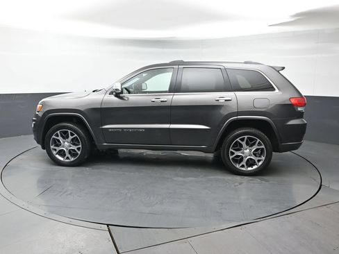 Used 2019 Jeep Grand Cherokee Overland AWD/4WD image 4