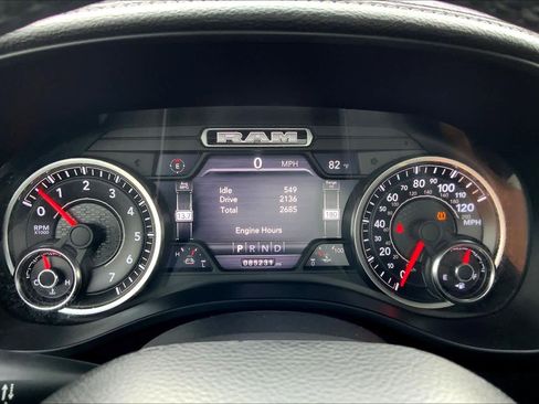 Used 2019 RAM 1500 Laramie image 24