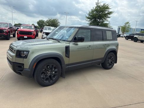 Used 2020 Land Rover Defender 110 HSE image 1