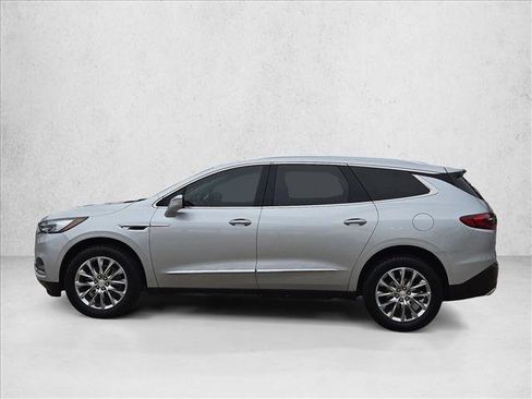 Used 2021 Buick Enclave Premium w/ Sun and Sites Package image 8