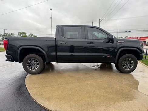 Used 2024 GMC Sierra 1500 AT4X AWD/4WD image 8
