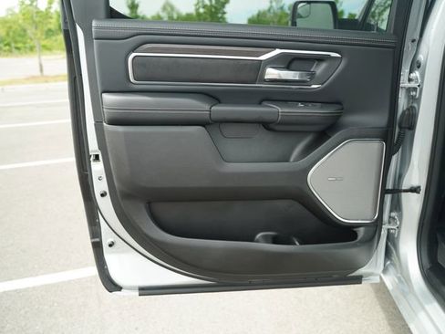 New 2026 RAM 1500 Laramie AWD/4WD image 15