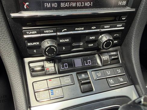 Used 2014 Porsche Boxster S RWD image 39