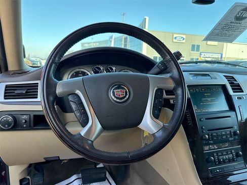 Used 2009 Cadillac Escalade 2WD image 11