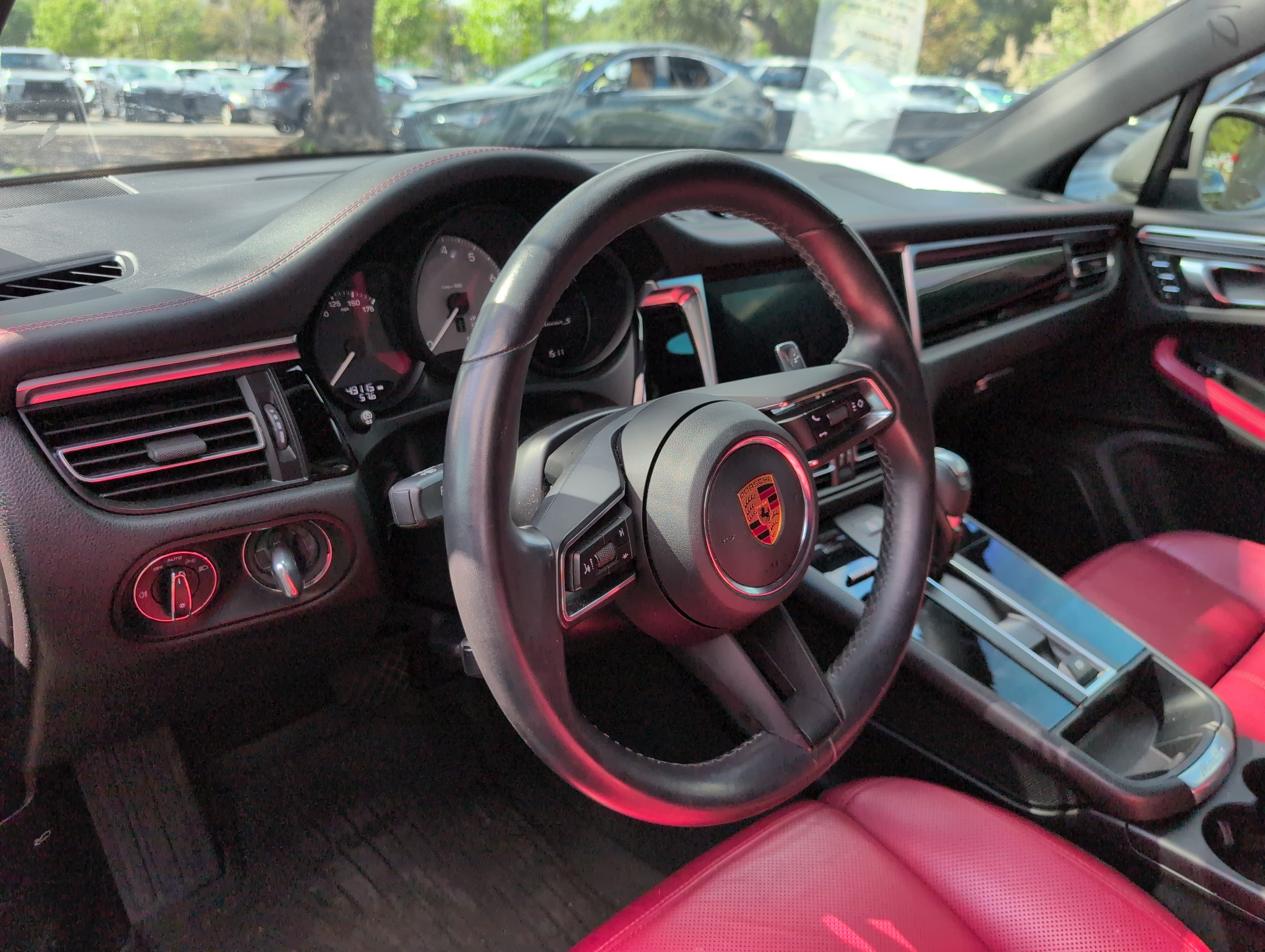 Used 2022 Porsche Macan S AWD/4WD image 6