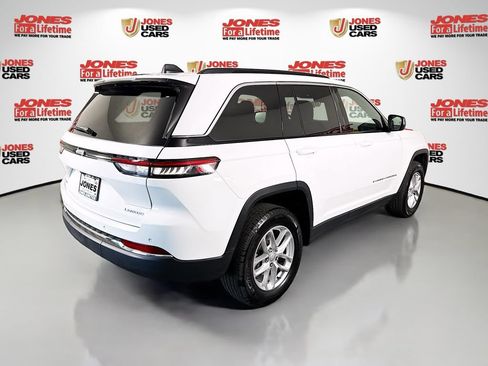 Used 2025 Jeep Grand Cherokee Laredo X AWD/4WD image 16