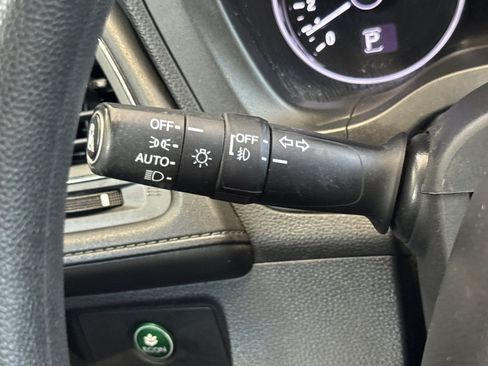 Used 2018 Honda HR-V EX image 32