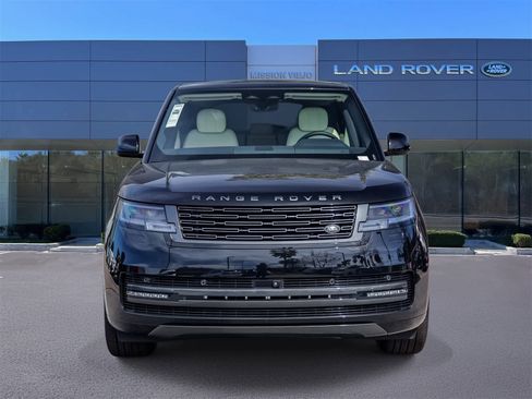 New 2026 Land Rover Range Rover SE image 2