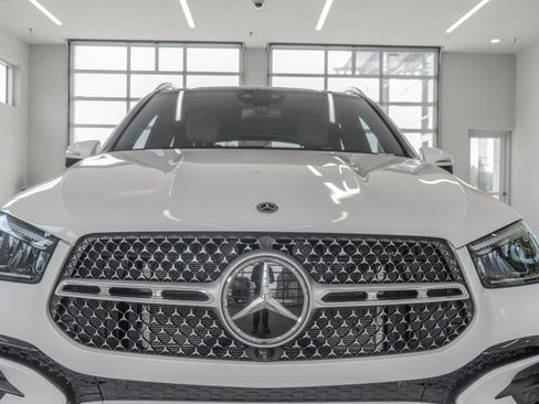 Used 2024 Mercedes-Benz GLE 350 4MATIC image 23