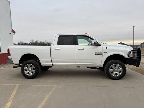 Used 2017 RAM 2500 Laramie AWD/4WD image 4