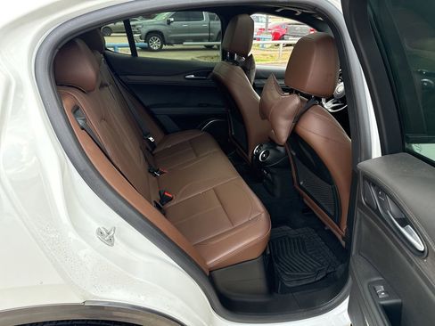 Used 2022 Alfa Romeo Stelvio Ti image 12