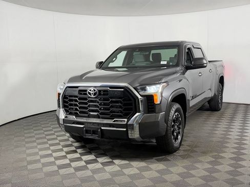 Used 2025 Toyota Tundra SR5 w/ TRD Off-Road Package AWD/4WD image 10
