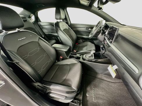 Used 2024 Kia Forte GT-Line FWD image 30