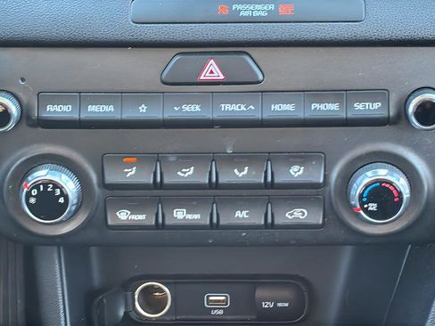 Used 2020 Kia Sportage LX AWD/4WD image 21