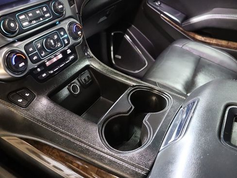 Used 2017 Chevrolet Suburban LT image 52