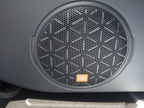 Used 2025 Toyota RAV4 XSE image 18