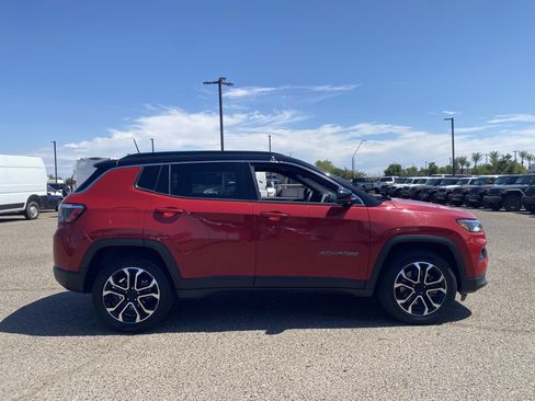 Used 2023 Jeep Compass Limited AWD/4WD image 6