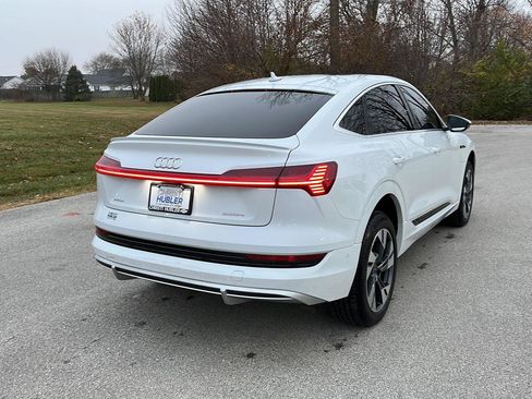 Used 2022 Audi e-tron Premium Plus w/ Premium Plus Package image 5