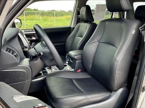 Used 2024 Toyota 4Runner TRD Sport image 31