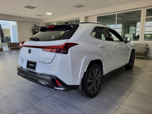 Certified 2024 Lexus UX 250h F Sport image 7